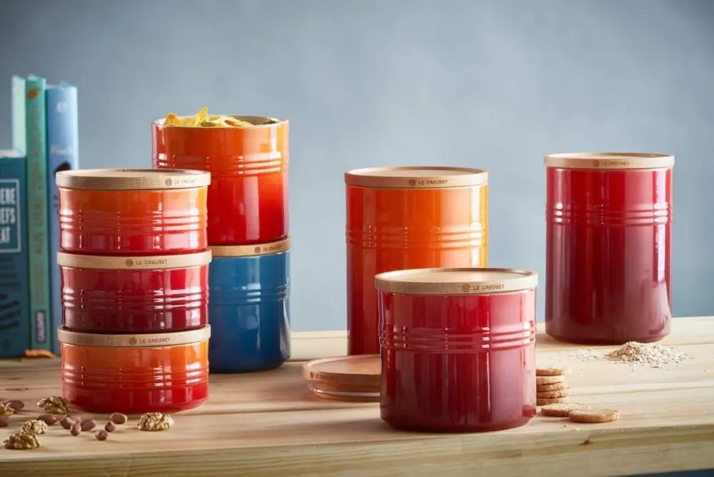 Le Creuset Zuckerdose In Kirschrot 2 Le Creuset Zuckerdose In Kirschrot – Bild 2
